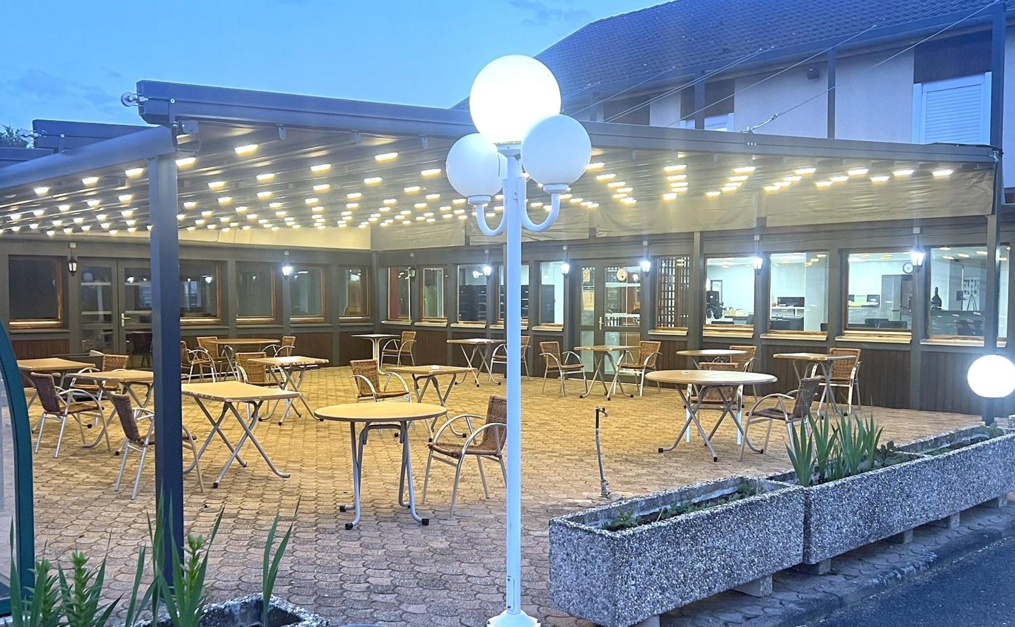 Contact Hotel Arc-En-Ciel - Reouverture - Entierement Renove Mulhouse Buitenkant foto